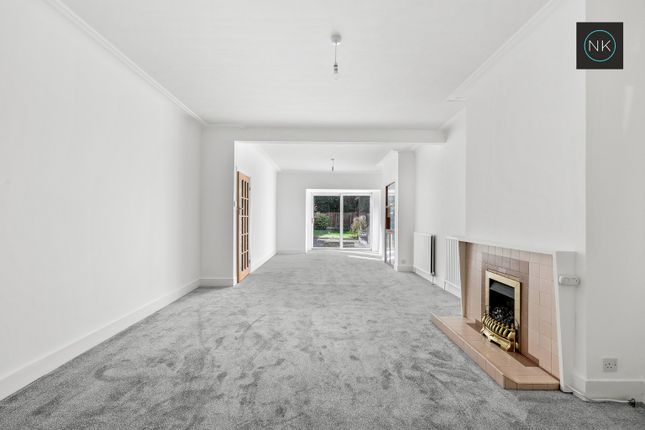 9, Gascoigne Gardens, Woodford Green photo 2