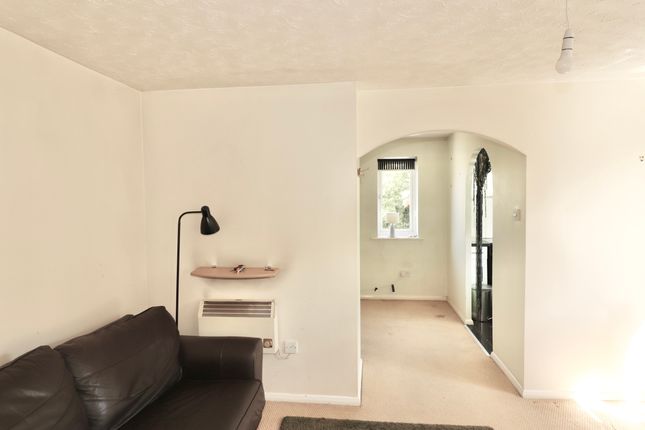 Flat 8, Purfleet-on-Thames photo 5