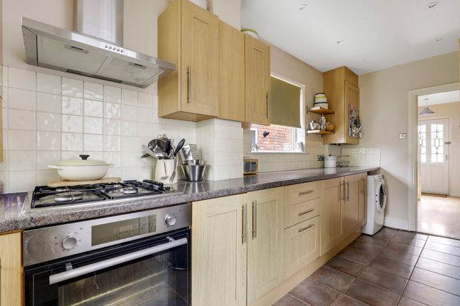 25 Brora Road, Nottingham photo 4
