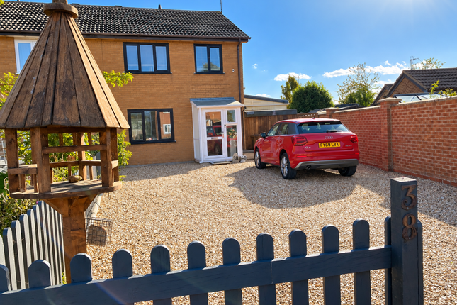 3-bed semi-detached on Holbeach, £224,995