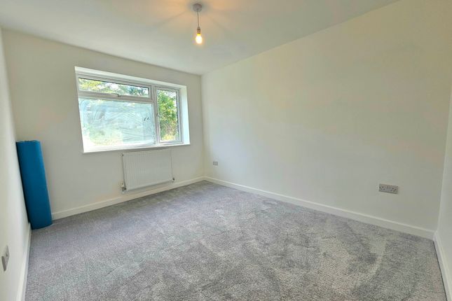 Flat 2, 111 Station Road, Hailsham photo 3