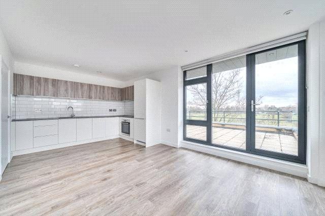 Apartment 65, Viewpoint House, Staines-Upon-Thames photo 4