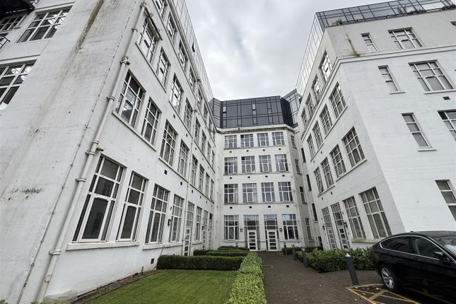 1-bed flat on Apt 23, Dock Office, Salford Quays, £120,000