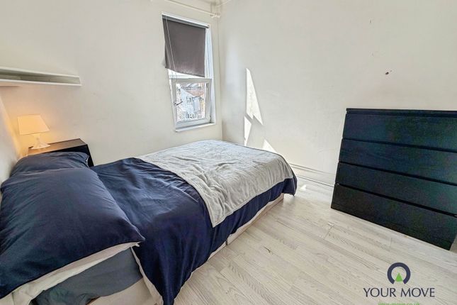 15, Charlieville Road, Erith photo 4