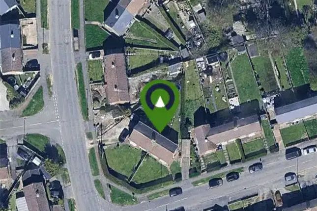 128, Queen Elizabeth Way, Derbyshire photo 2