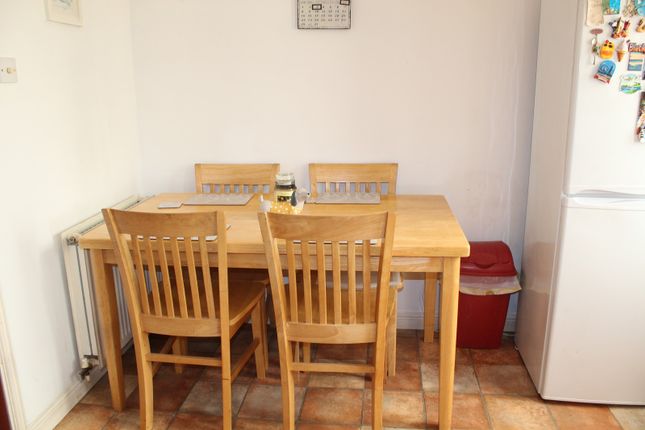 59, Birchen Holme, South Normanton photo 5