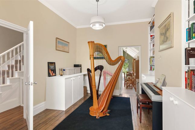 7, Cupar Road, London photo 4