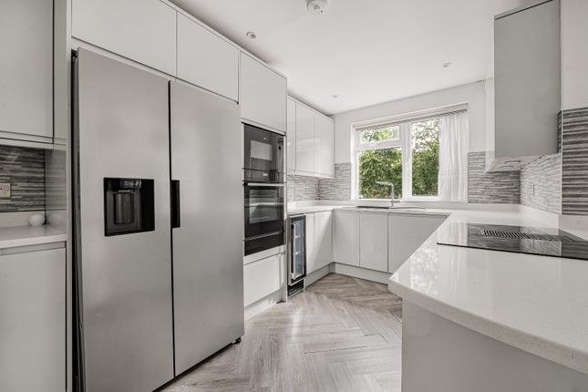 8, Woodlands Road, Surrey photo 5