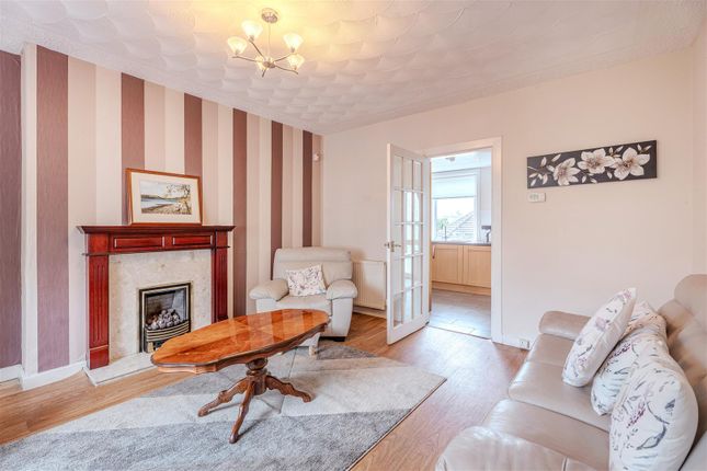 14, Cadoc Street, Glasgow photo 4