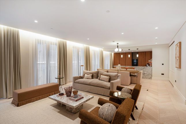 One Carrington Street, London photo 2