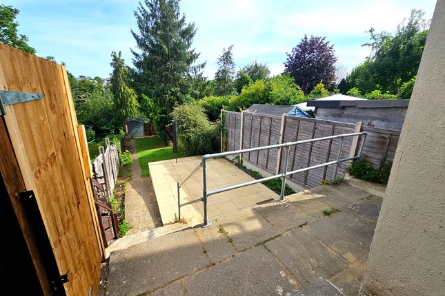 44, Maidstone photo 4