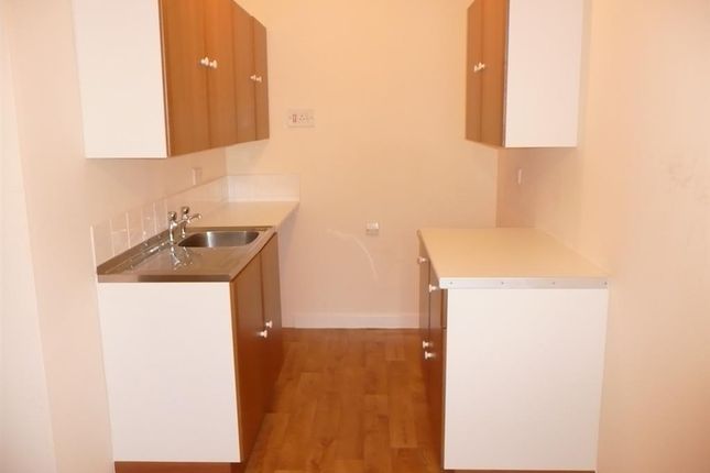 Town house to rent in Meadow Vale, Duffield, Belper