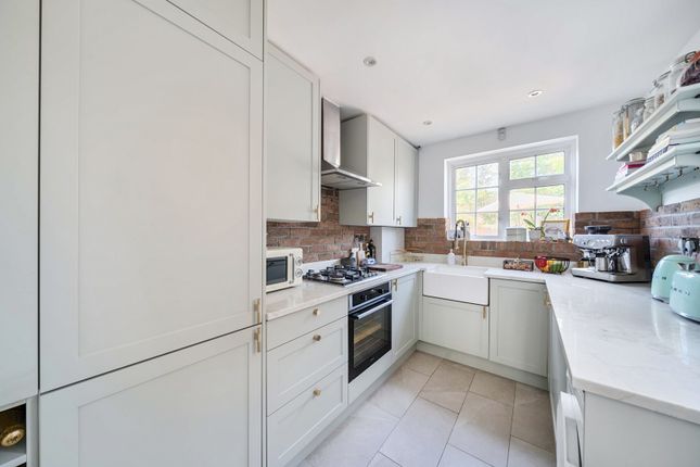 22, Pinner Green, Middlesex photo 2