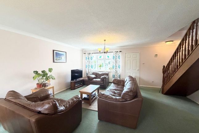 34, Weaverham Road, Stockton-On-Tees photo 4
