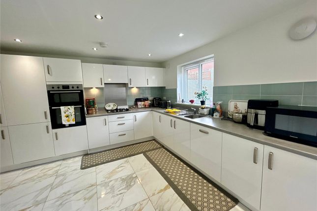 3, Shoemakers Close, Coventry photo 4
