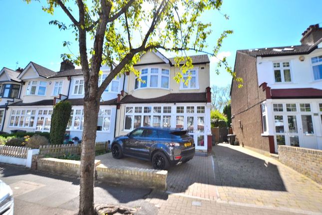 Thumbnail Semi-detached house to rent in Palace View, Bromley