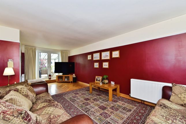 9, St. James Walk, South Yorkshire photo 3