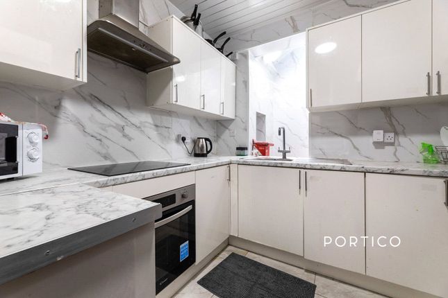 ROOM 4, 227, Fulbourne Road, London photo 5