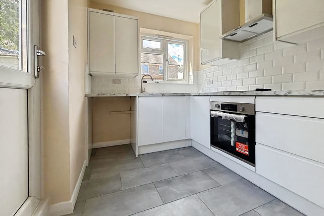 20, Studley Court, Sidcup photo 3