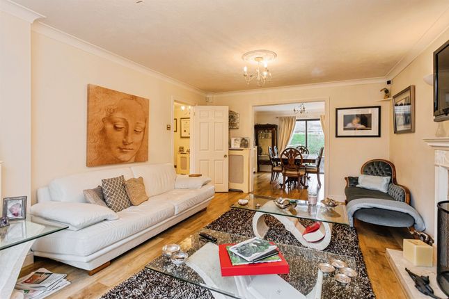Woodstock, Snowdrop Lane, Haywards Heath photo 3