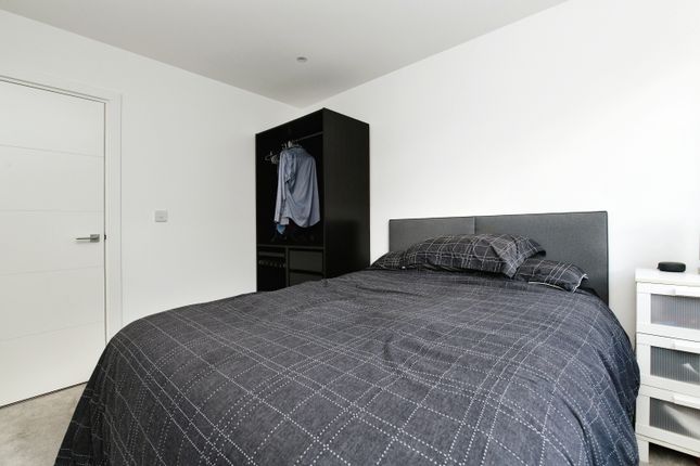 Flat for sale in Hubert Road, Brentwood, Essex