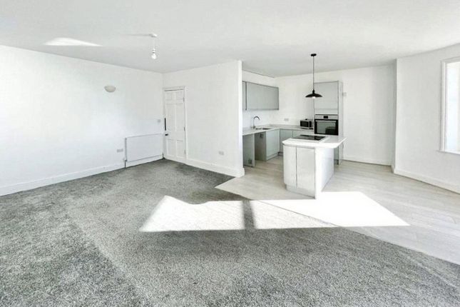Flat 3, 45, Marine Parade, East Sussex photo 4
