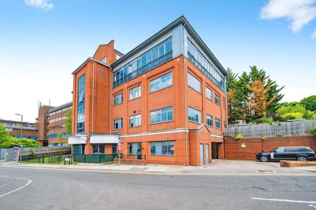 Flat for sale in Wolsey Road, Hemel Hempstead