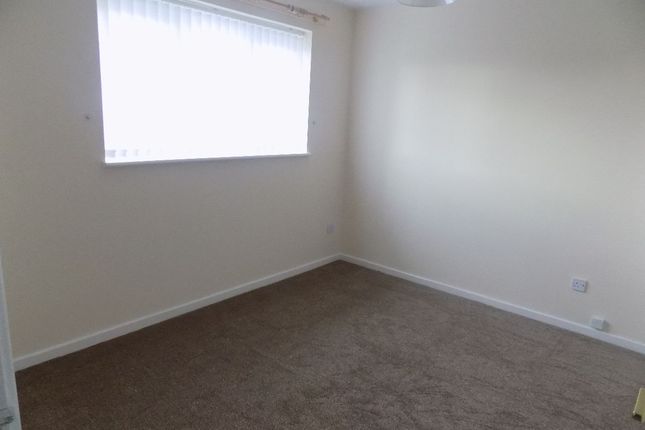 Terraced house to rent in Dadford View, Brierley Hill