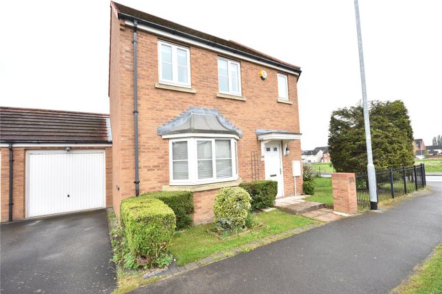 Thumbnail Link-detached house for sale in Whinmoor Way, Leeds