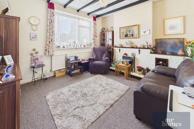 305, Grand Avenue, Cardiff photo 3