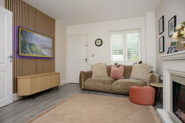 8, Roffe Close, Tonbridge photo 4