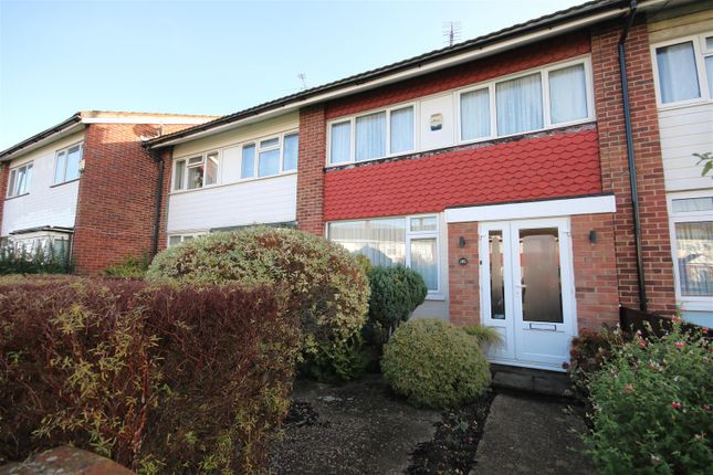 Thumbnail Terraced house for sale in Common Road, Langley, Slough