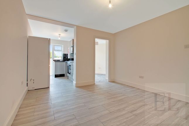 Flat 1, 47 Balmoral Road, Harrow photo 2
