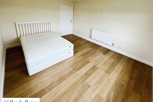 34, Rydal Way, Staffordshire photo 5
