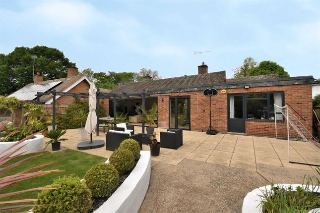 54, Howletts Lane, Ruislip photo 4