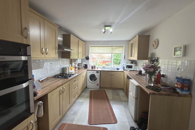35, Loraine Crescent, Darlington photo 4