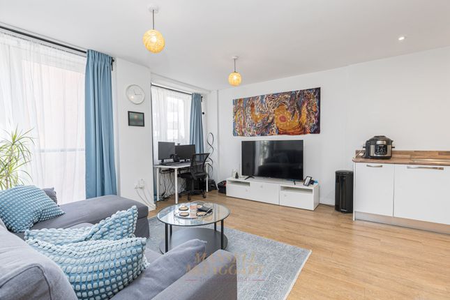 Flat 19, Farringdon House Wood Street, East Grinstead photo 2