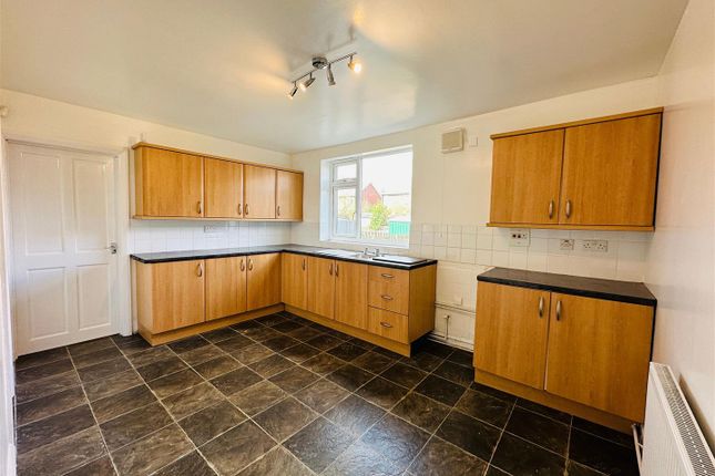 Semi-detached house for sale in Flaxley Road, Selby