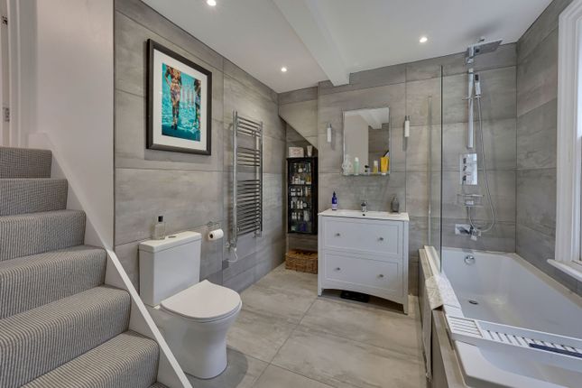 Flat for sale in Holland Road, London