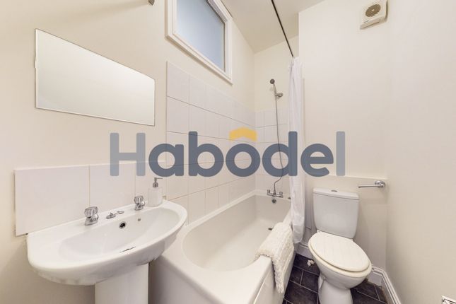 19 Middlecliff Lane, Little Houghton, Barnsley photo 2