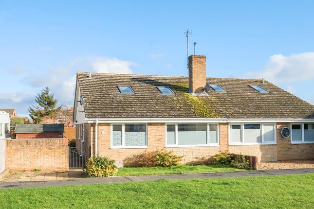 Bungalow for sale in Carterton, Oxfordshire