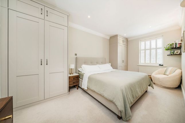 Flat 3, Grosvenor Gate, 1, Chadwick Place, Surbiton photo 4