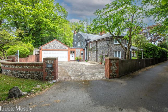 4-bed house on South Lodge, Deerleap Lane, Sevenoaks, £1,275,000