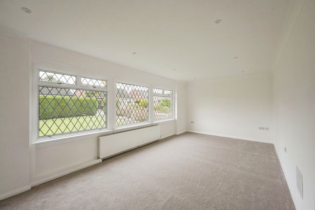26, Sycamore Crescent, Doncaster photo 3