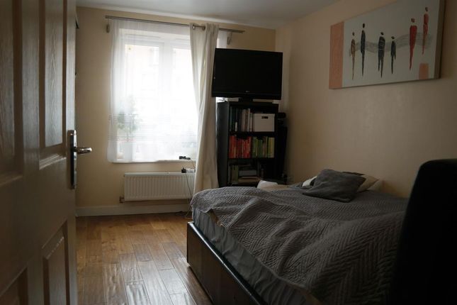 Flat to rent in Flat, Witham House, Schoolfield Way, Grays
