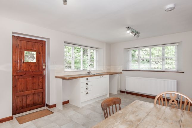 Cottage to rent in The Leys, Adderbury, Banbury