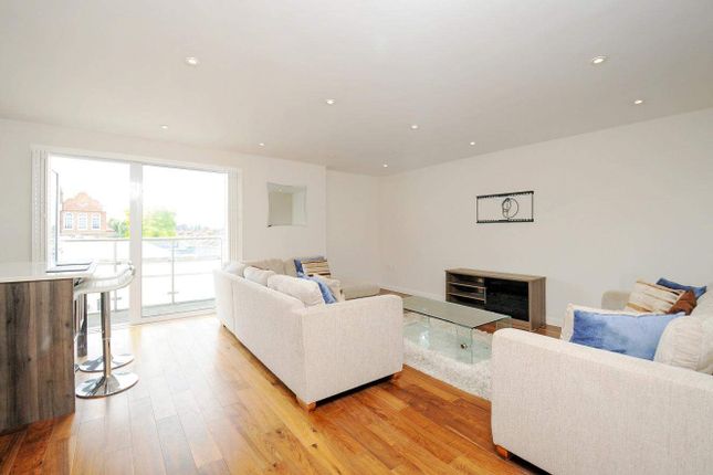Thumbnail Penthouse for sale in Wyfold Road, London