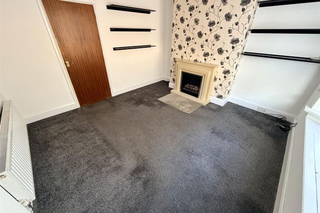 383, Camp Hill Road, Nuneaton photo 2