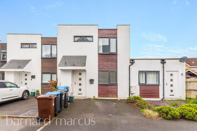 Terraced house for sale in Firs Close, Caterham