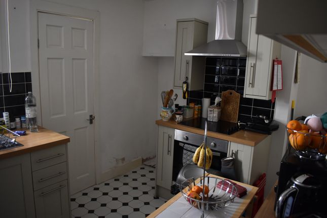 Terraced house to rent in High Street, Garlinge